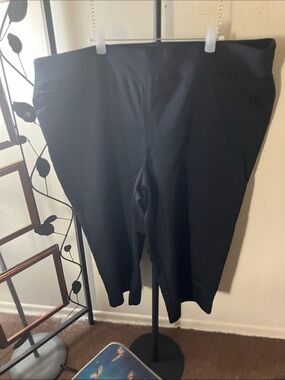 Croft and Barrow capri Size 20